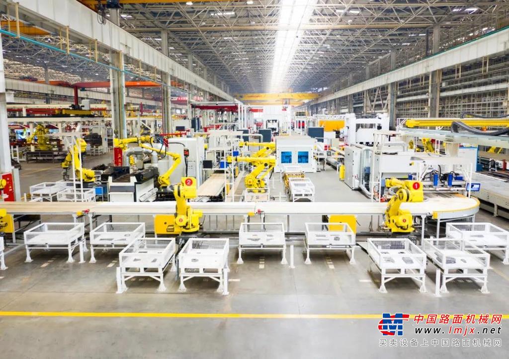工程机械行业营销革新 三一重工以‘施工场景+数字化’驱动转型